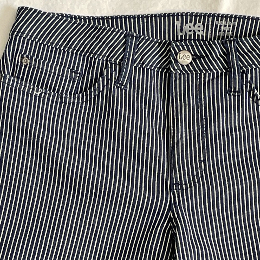 Womens Railroad Stripe Vintage Style Size 10 Shorts Mid Rise Reg Fit 7" Inseam - Picture 3 of 10